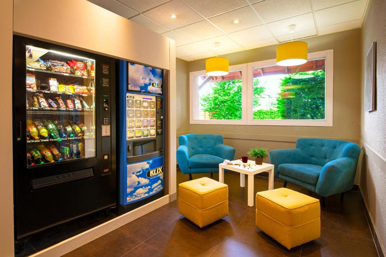 Ibis Budget Grenoble Voreppe Exterior photo