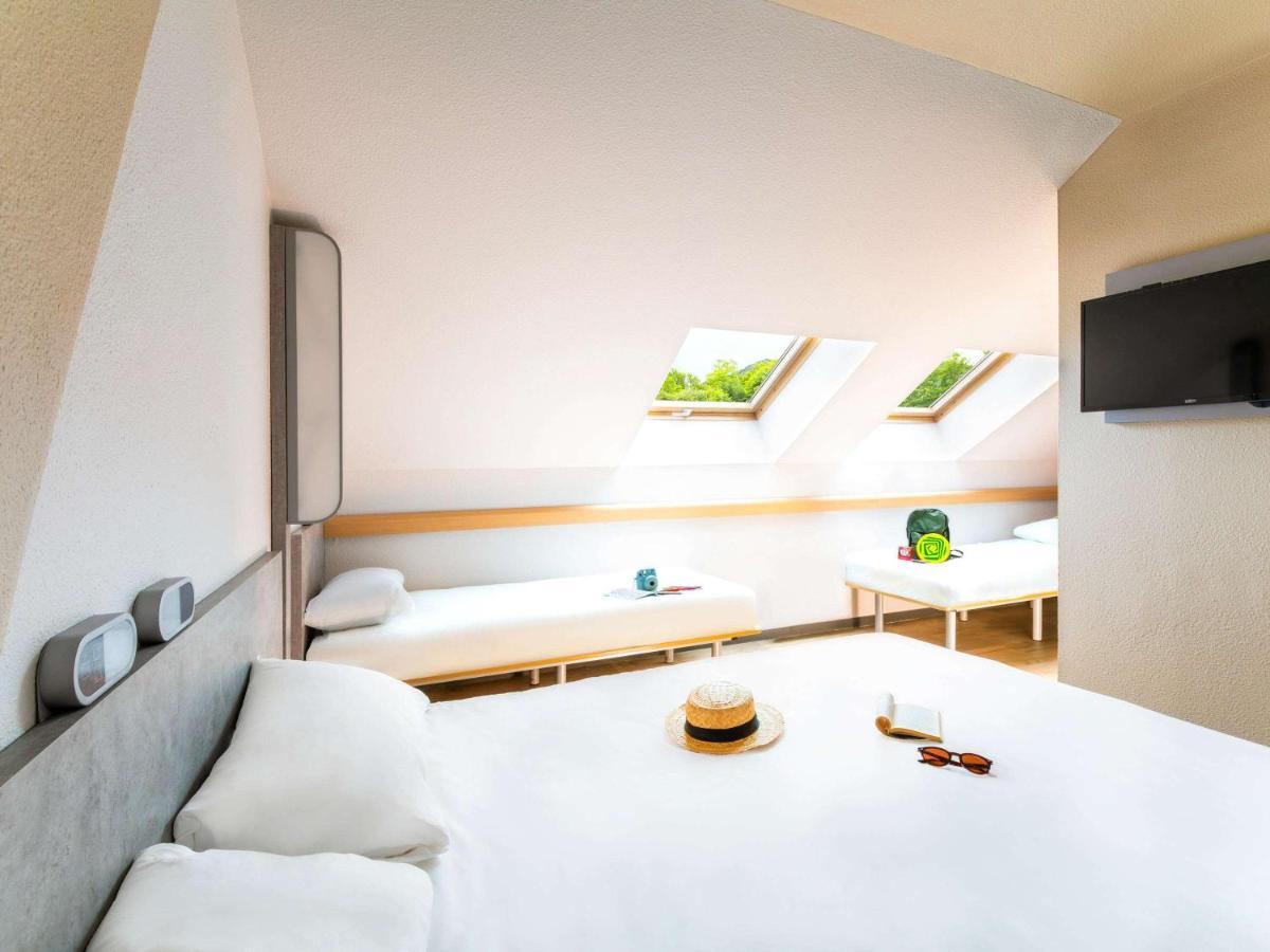 Ibis Budget Grenoble Voreppe Exterior photo